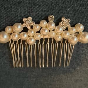 Pearl and Gem Stone Hair Piece